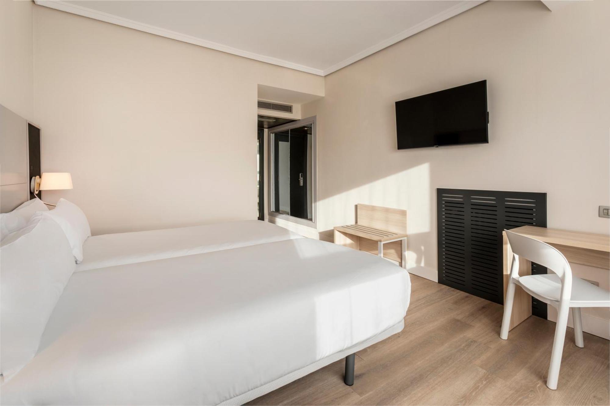 B&B Hotel Vitoria General Alava Eksteriør bilde