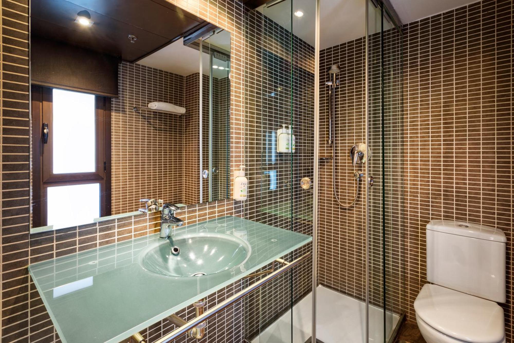 B&B Hotel Vitoria General Alava Eksteriør bilde